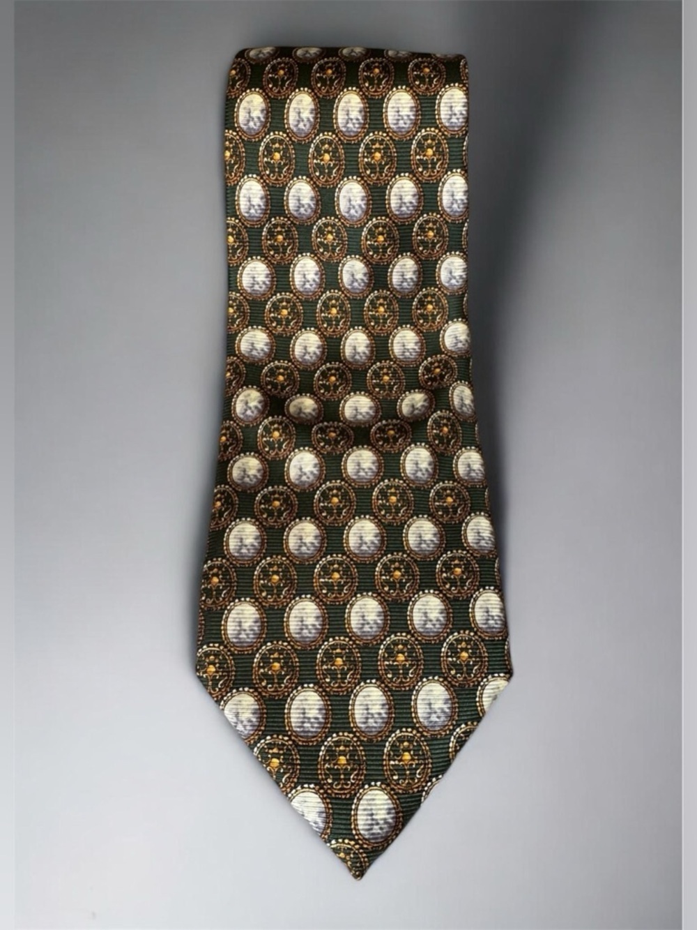 Vintage S.T. DuPont Paris 100% Silk Olive Green Cameo Men’s Tie
